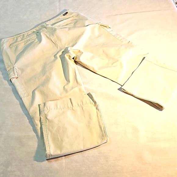 Tommy Jeans Size 11 EUC  Side Pockets Khaki - Picture 2 of 7